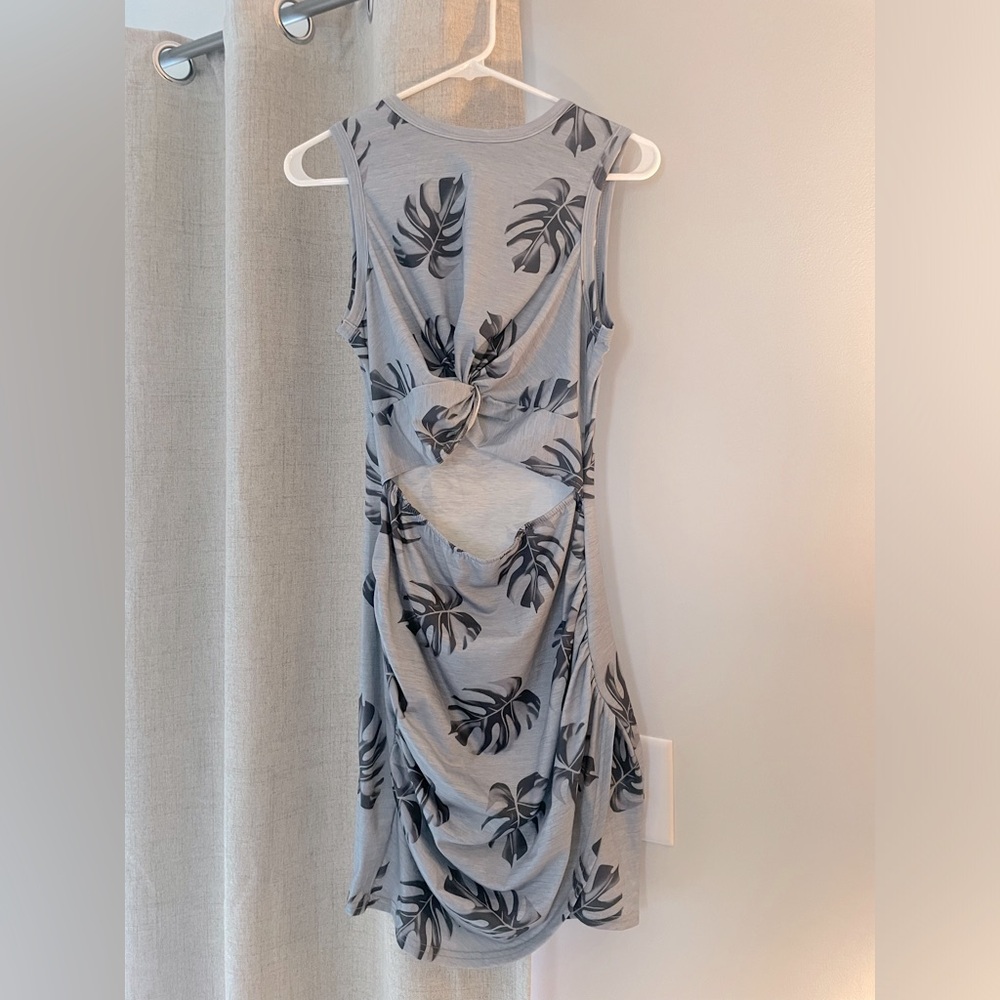Bodycon Mini Dress with Cut Out - S